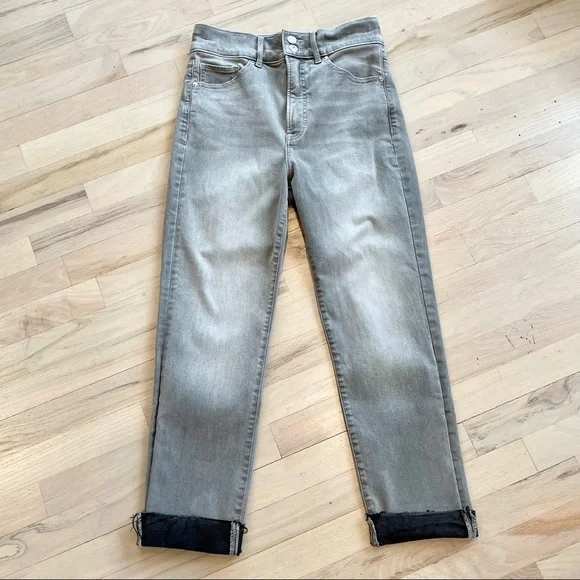 Express Super High Rise Jeans - Picture 5 of 14